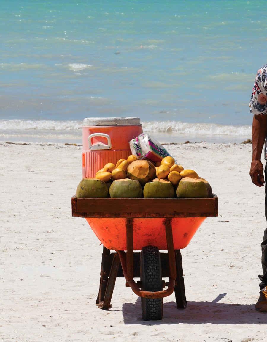 Breakfast by the beach Holbox