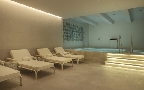 the royal spa rvb